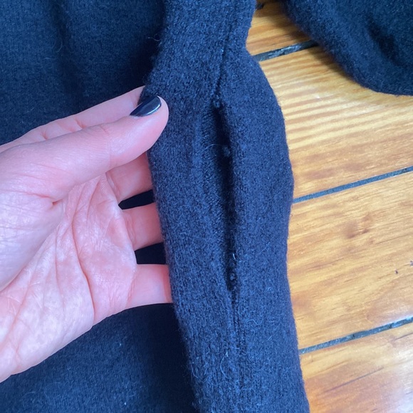 Black J. Crew Wool Turtleneck Size Small - Picture 3 of 3